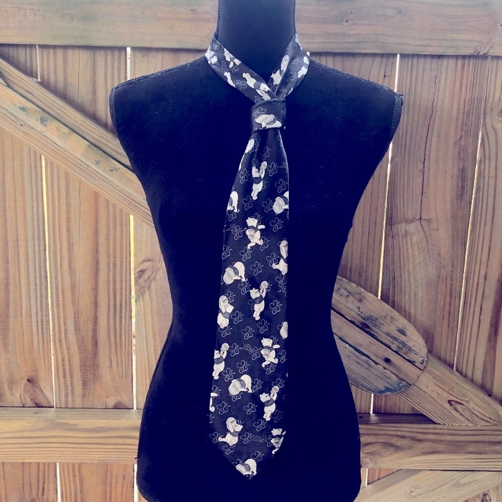 Disney Winnie The Pooh Honey Bee And Honey Pot Necktie